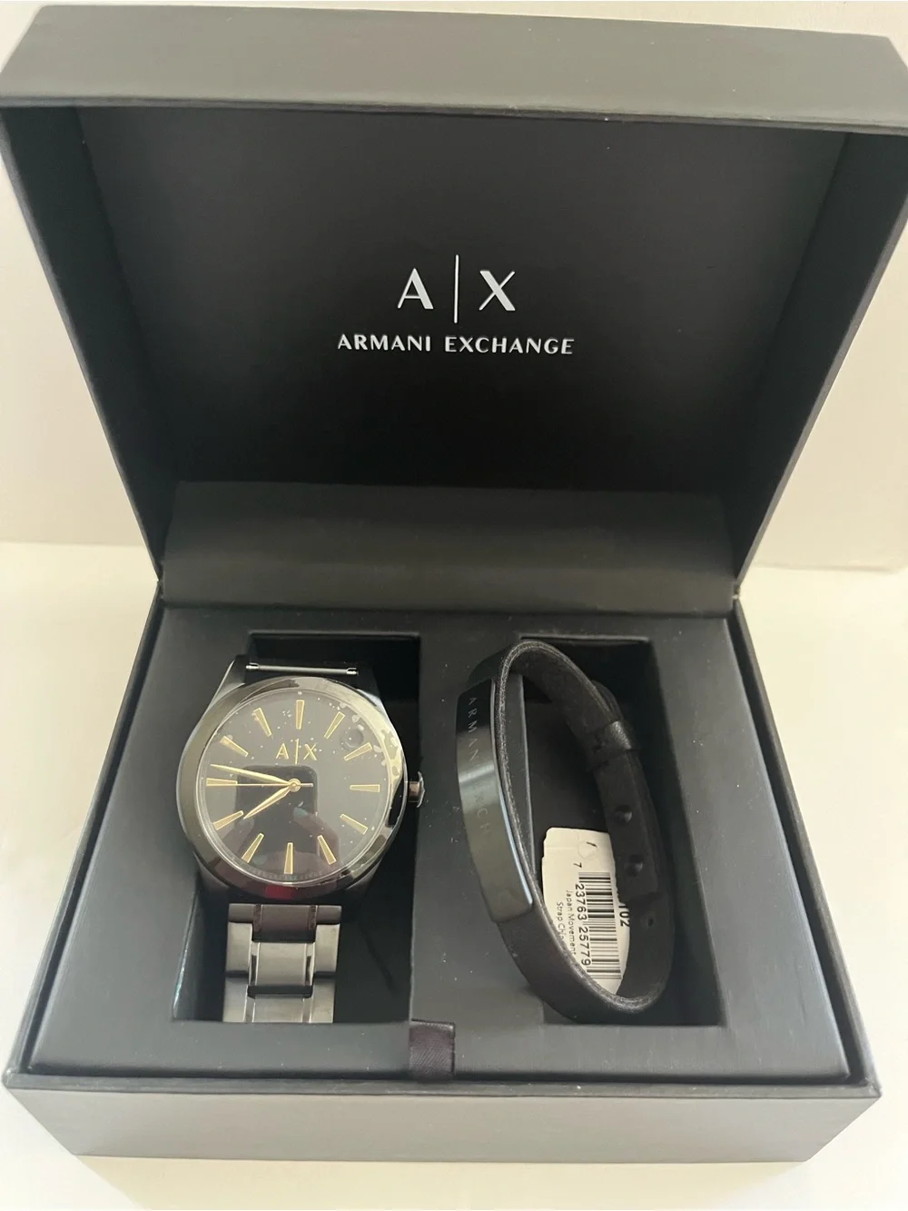 Armani Exchange Black Stainelss Steel Watch  & Matching Leather Bracelet Set NEW